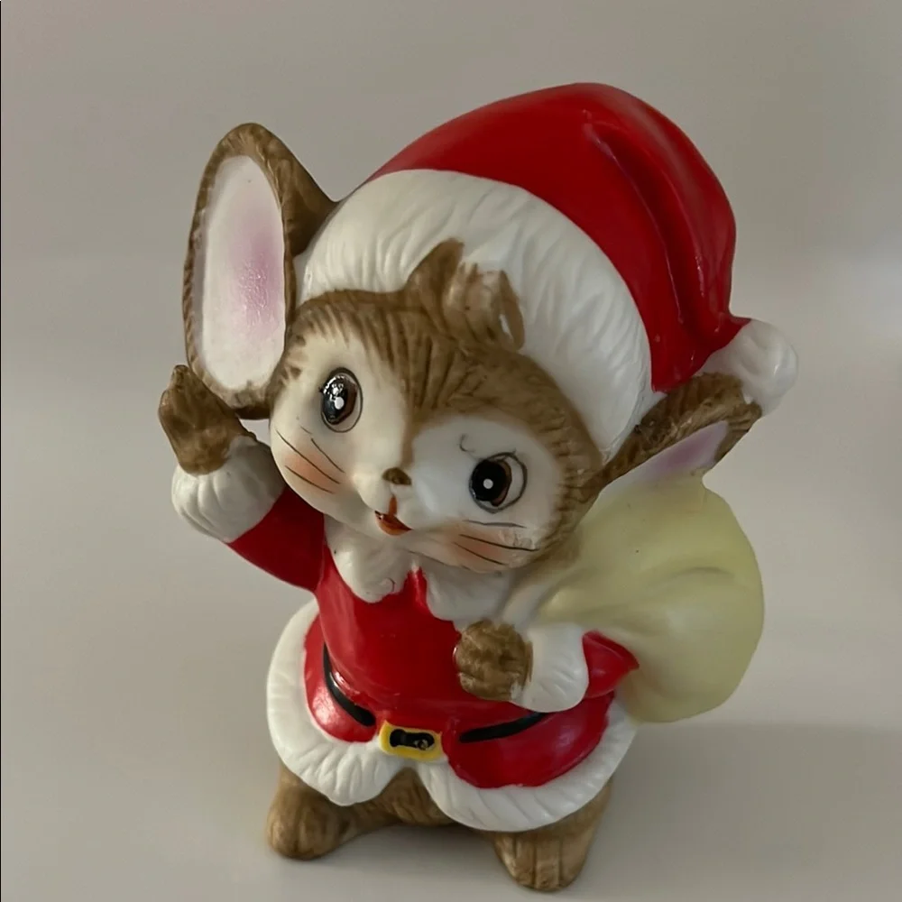 Homco, Porcelain Christmas Santa Claus Mouse Figurine Holding Bag of Toys #5405